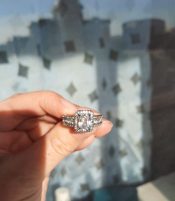 Новое кольцо продам