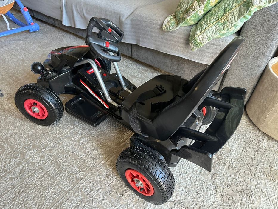 Электро машинка. Детская машинка