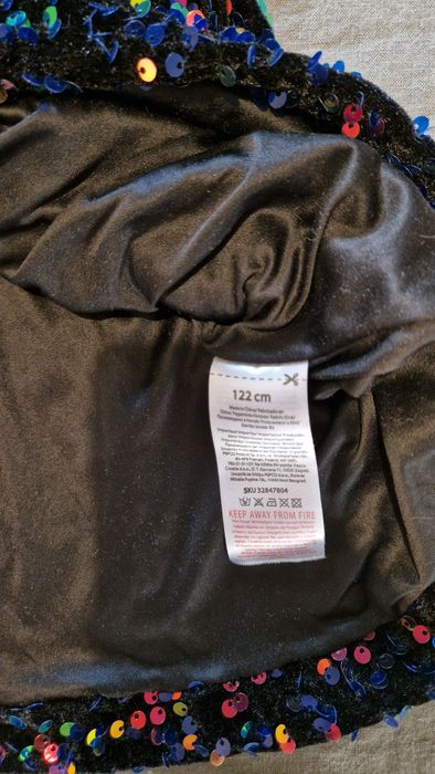 Vand rochite H&M de ocazie pentru fetite