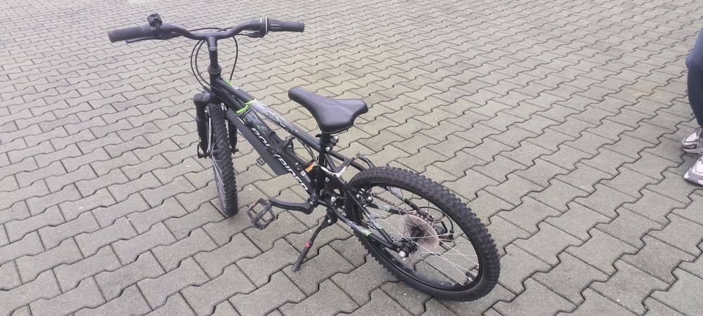 Bicicleta copii 8-10 ani