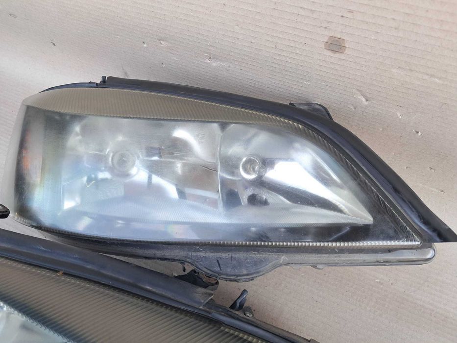 Opel Astra G, Astra Bertone, set faruri originale din dezmembrari