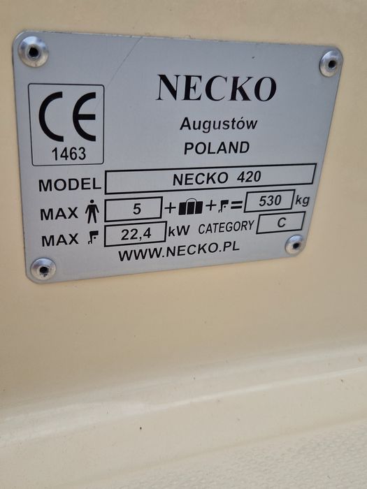 Уникална моторна лодка с четиритактов двигател Yamaha 40к.с. и колес