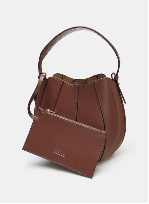 Продавам чисто нова дамска цилиндрична чанта