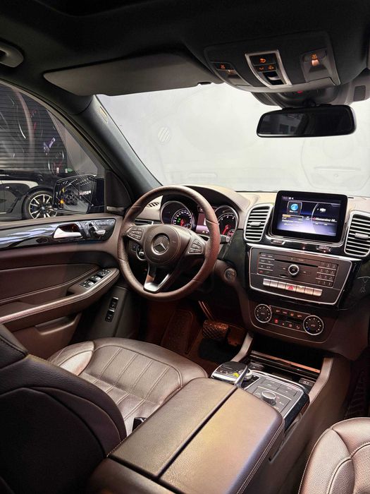 Продается Mercedes Benz GLS 400