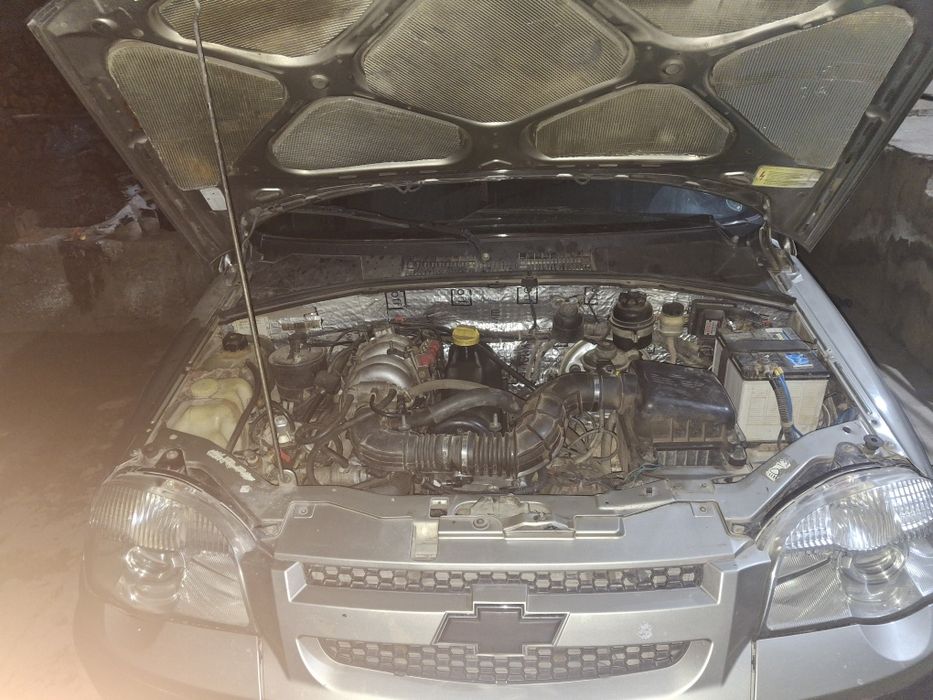 Chevryolet niva sotiladi