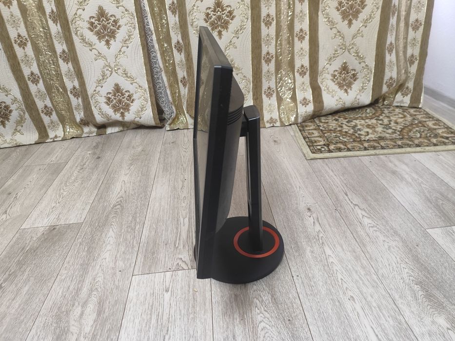 Продается мониор