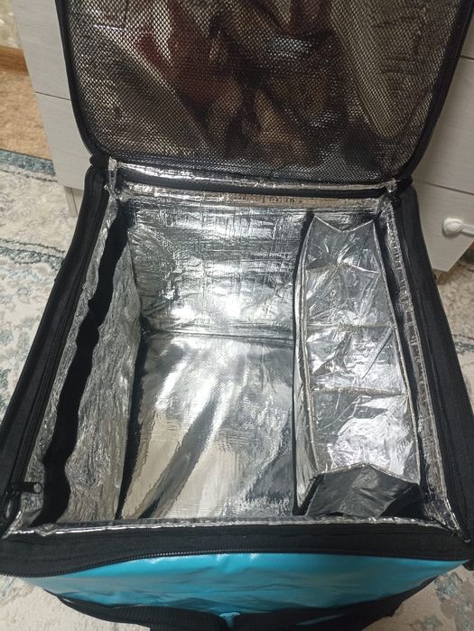 Продам сумку в хорошем состояние