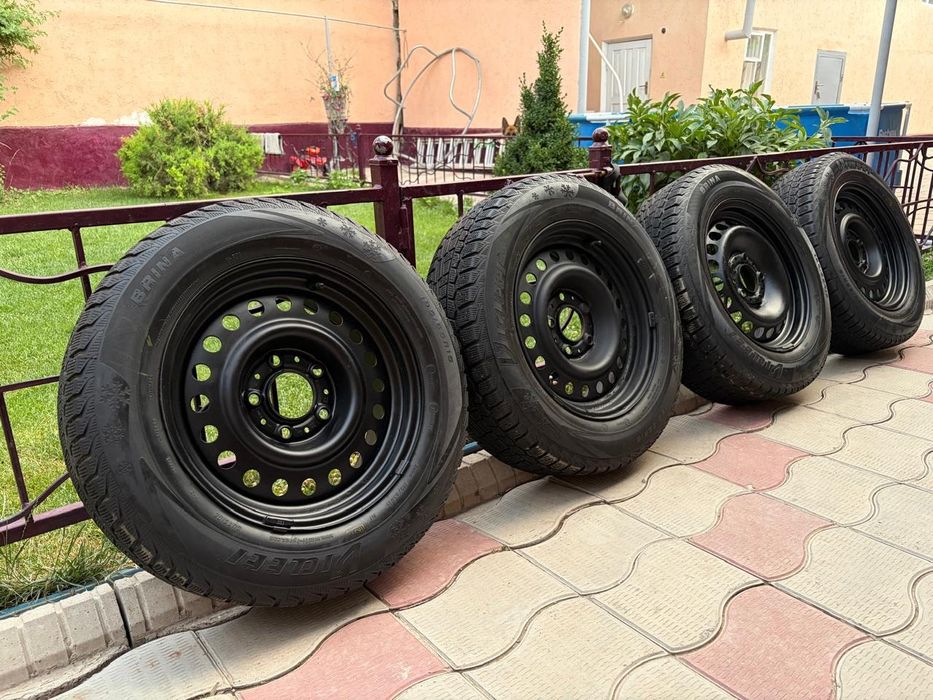Комплект зимы 195/65 R15 с дисками