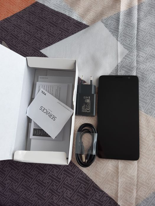 Telefon mobil tcl 501