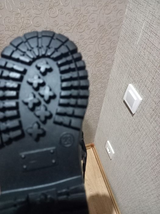 Продам сапоги для мальчиков