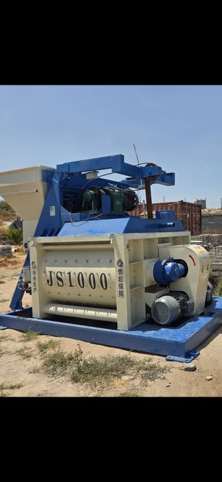 Бетонсмеситель JS 1000