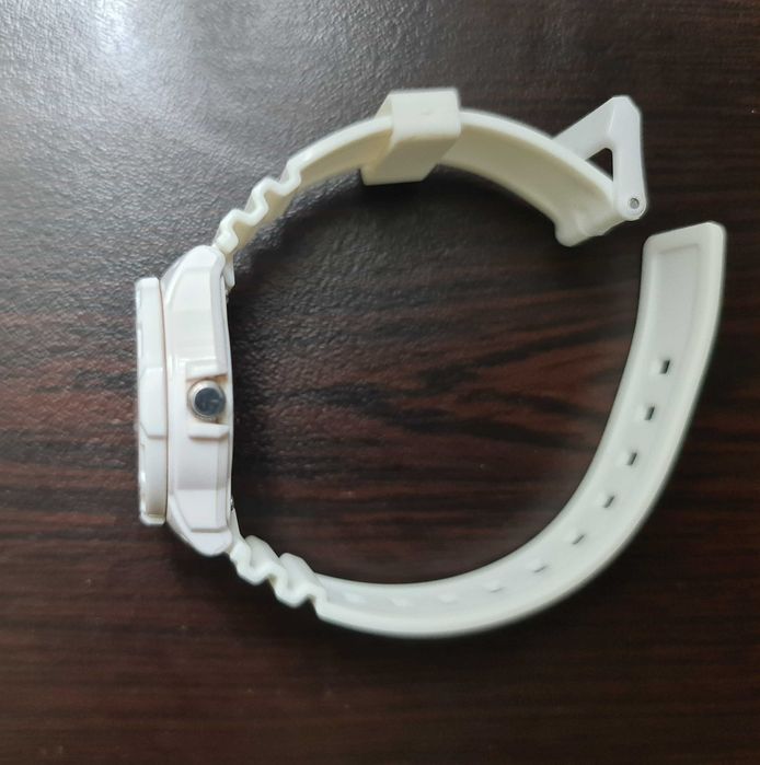 Casio LRW-200H-4E2VDR