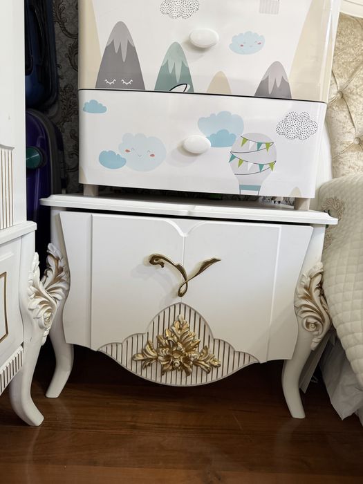 Спальный гарнитур сатылады