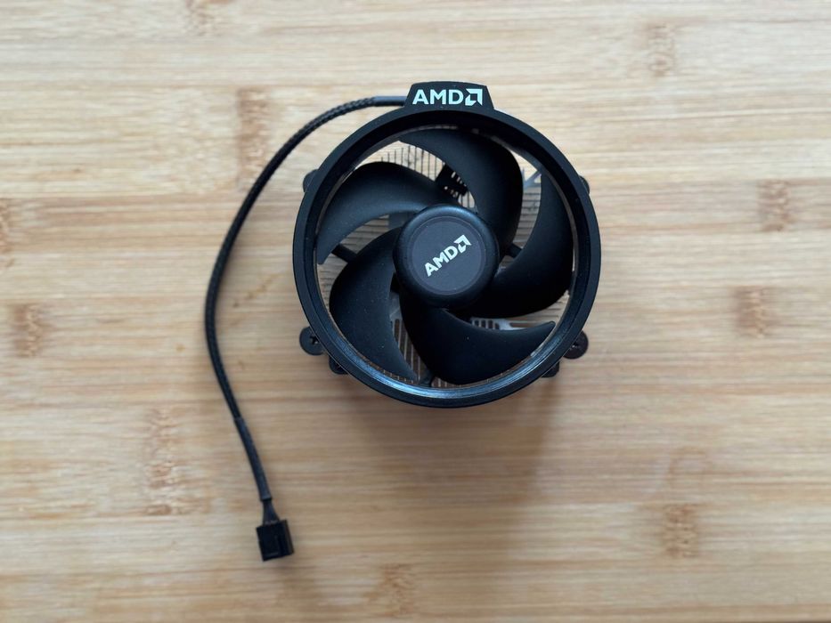 Cooler AMD Wraith Stealth – Socket AM4