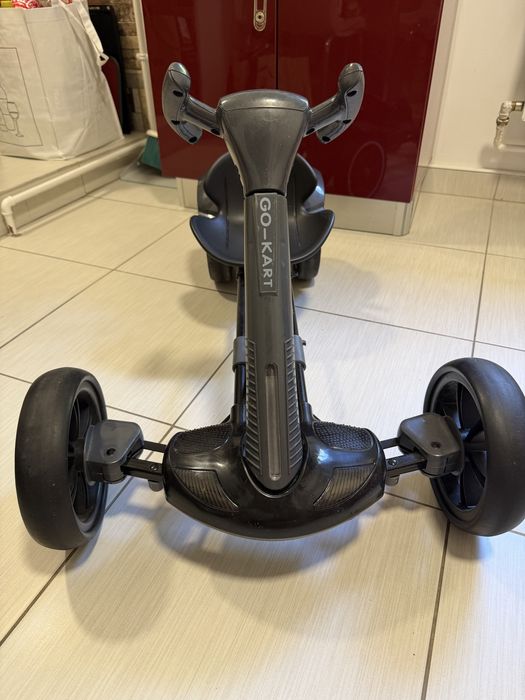 Kart electric pliabil pentru copii