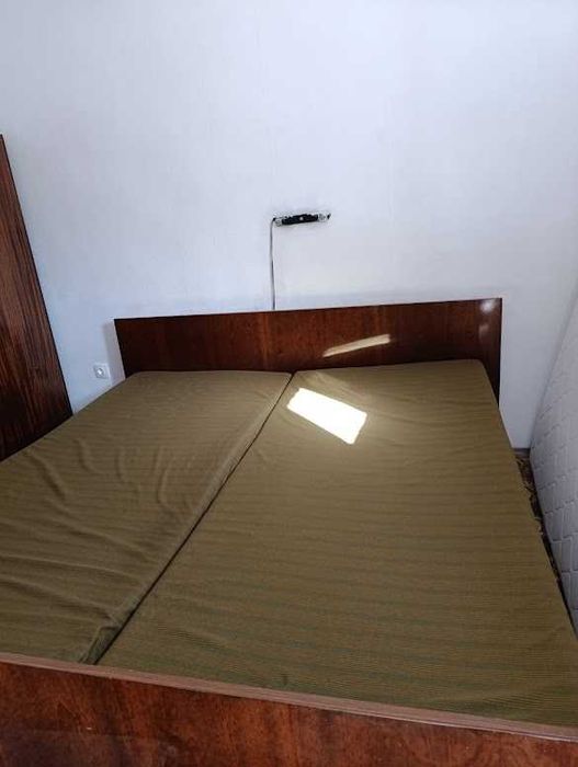 Продавам мебели много запазени