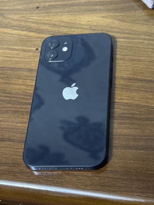 Iphone 12 / 75% / 128GB