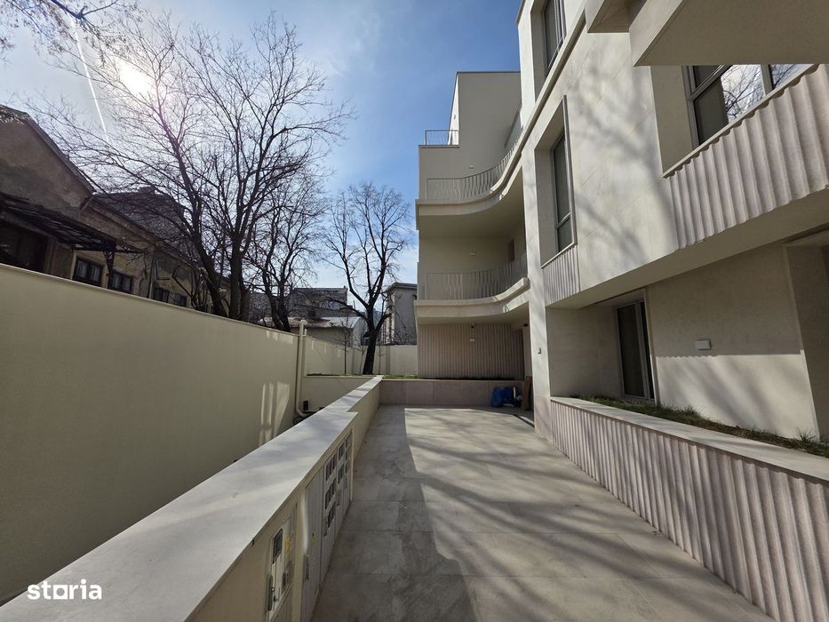 Promo !Apartament NOU 3 camere de închiriat – Armenească Universitate