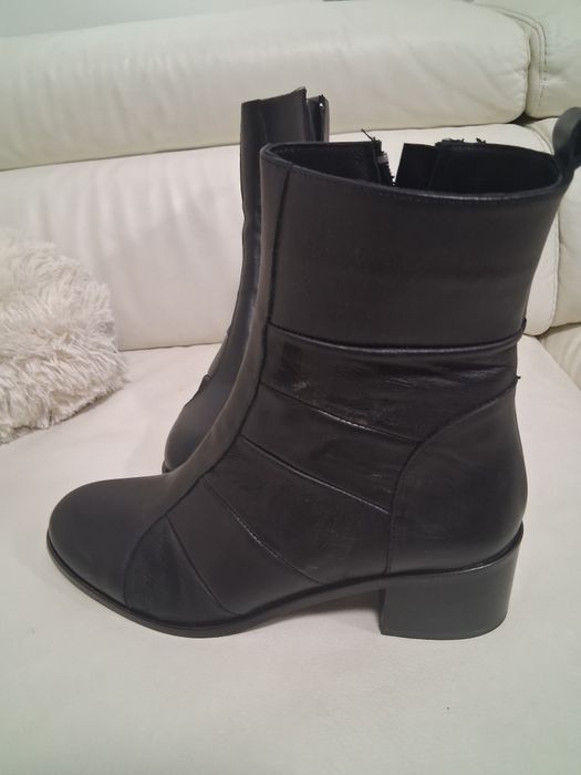 Botine noi piele