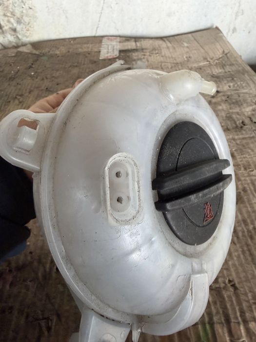 Казанче за антифриз фв ауди / vw audi