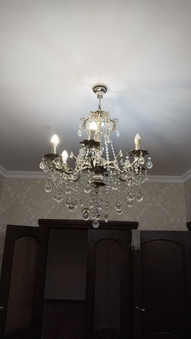 Продам люстры в хорошем состоянии