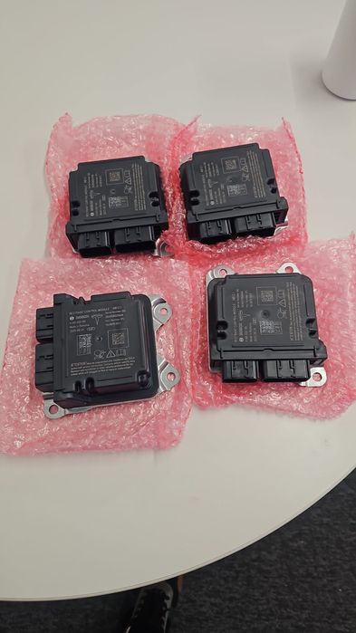 Diagnoza si Reparatii Tesla | Airbag | ECU | Piese Noi si SH | Consult