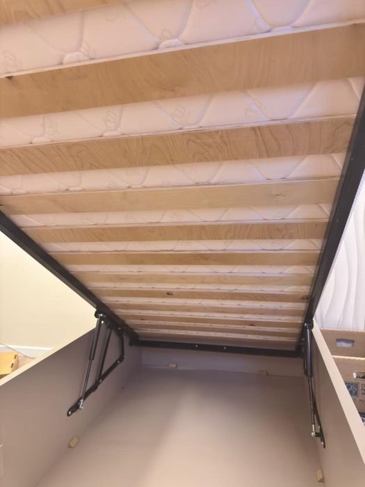 Кровать односпальная