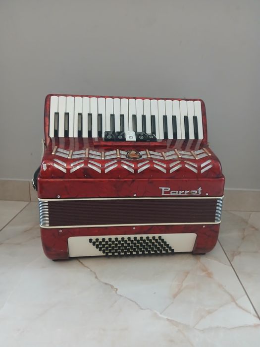 Vand acordeon Parrot