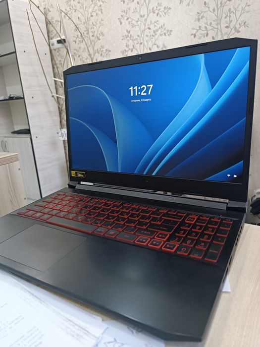 aser nitro 5 yangiday. zaryad 3-4 soat