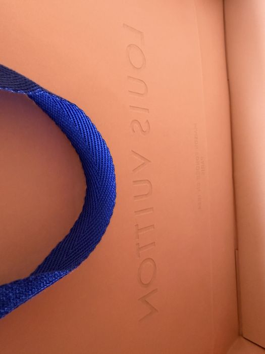 Оригинални картонени торбички louis vuitton