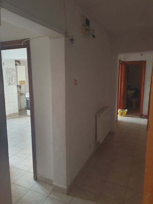 Apartament o camera in blocul armatei