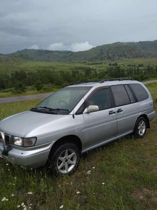 Продам Ниссана поерию