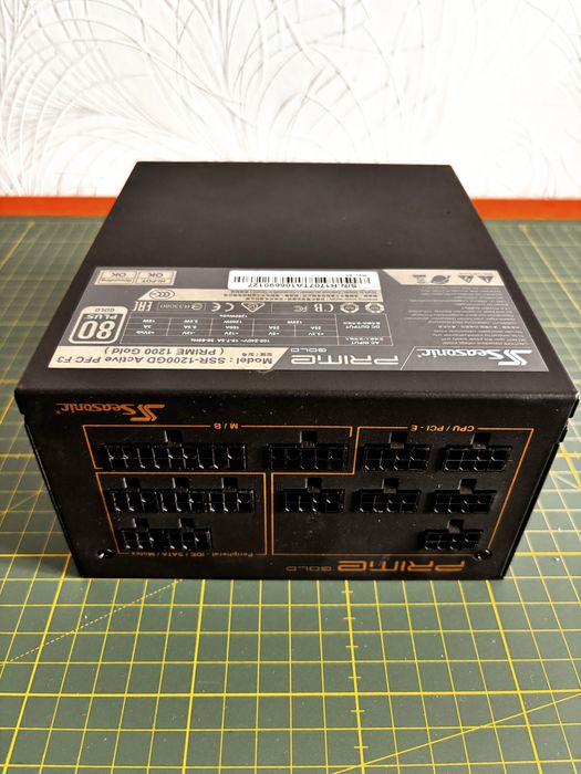 Sursa Gaming Pc Psu seasonic 1200 watts 80 gold