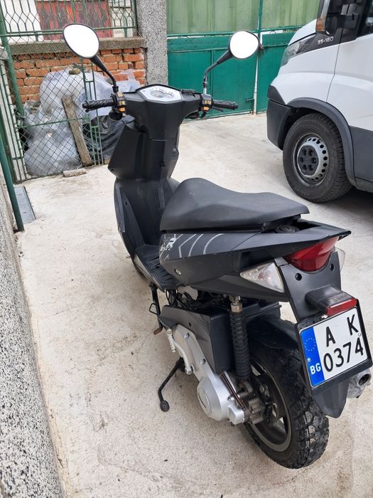 Продавам мотоциклет Generic  Xor 125 кубика