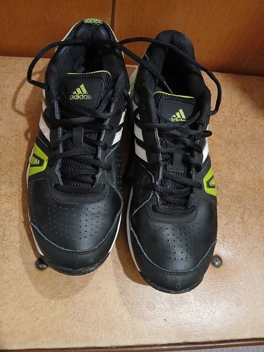 Маратонки ADIDAS