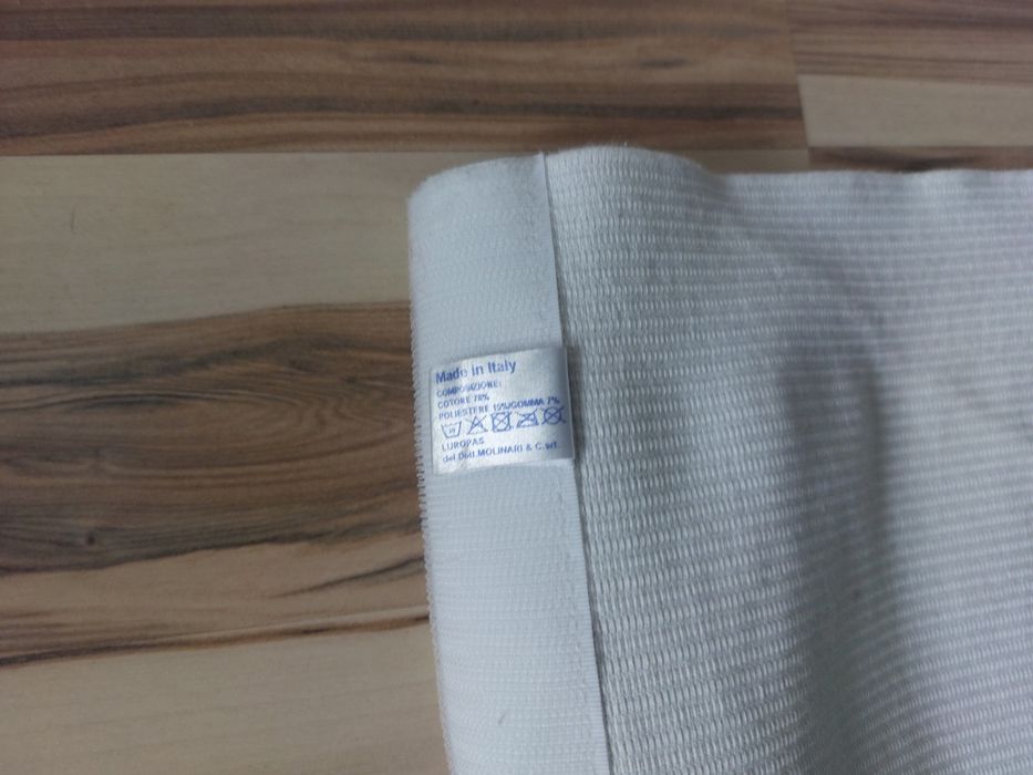 Медицински стягащ колан за стома