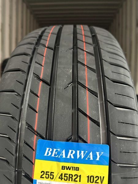 Нови Летни Гуми BEARWAY BW118 255/45R21 102V Нов DOT