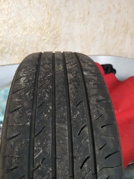 Продам комплект дисков с летней резиной