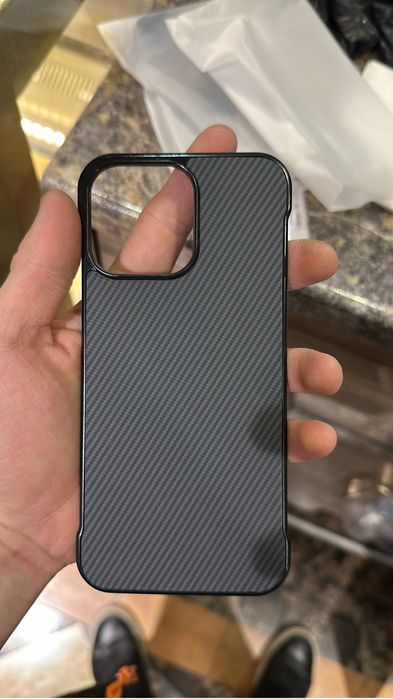 Продам Чехлы Case на Айфон 14, 15, 17.