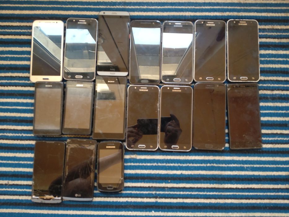 Telefoane Samsung Nokia Htc Blackberry