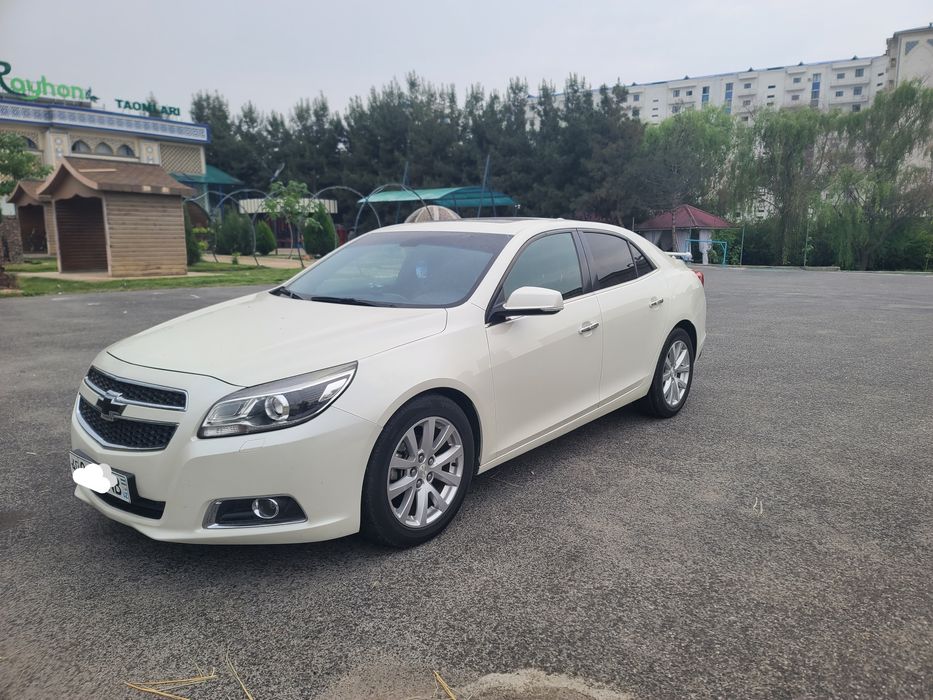Chevrolet Malibu 1.  3pozitsiya