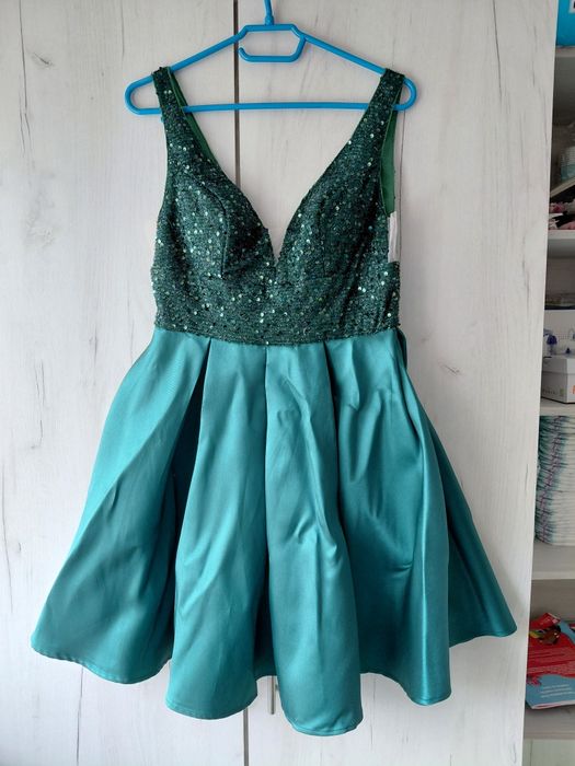 Rochie A-Line, satinata, de ocazie,verde smarald, mas S, eleganta