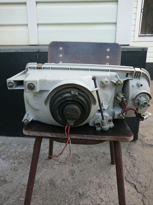 Фара Suzuki Vitara Eskudo