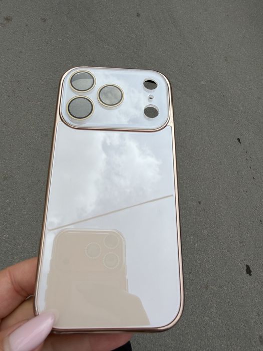 Кейс за айфон 17 pro