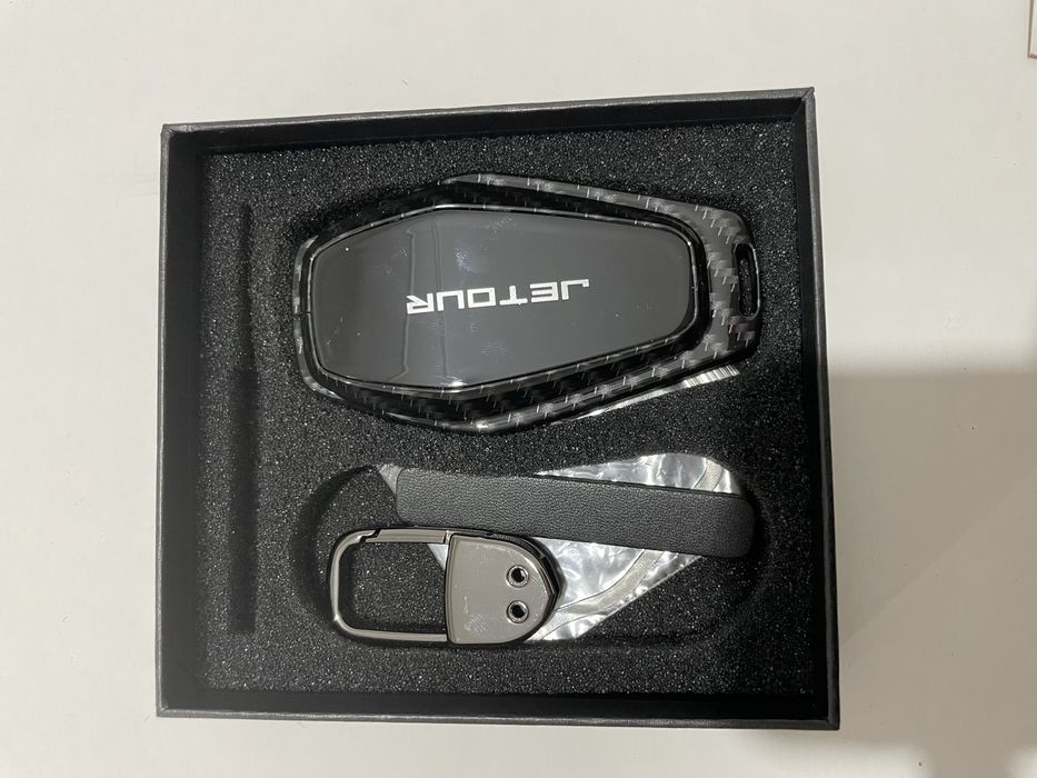 Jetour x70 pult chexol. Противоударный.