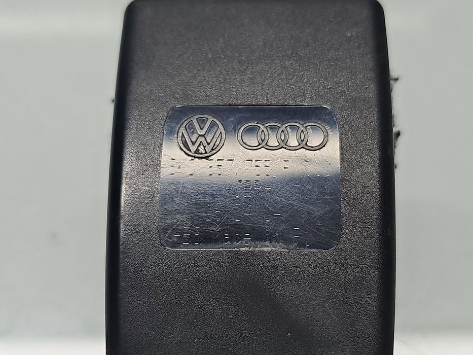 Capsa centura dreapta fata AUDI A4 (8K2, B8.5) [Fabr 2008-2015] 8K0857