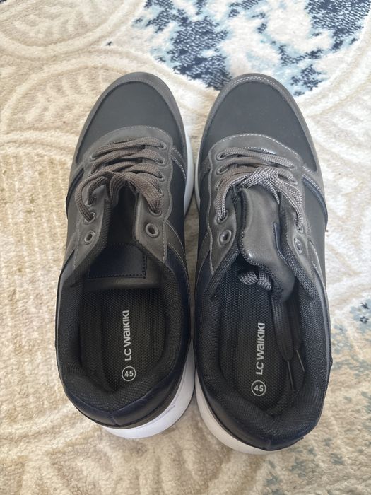 Кроссовки новый вообще киілмеген