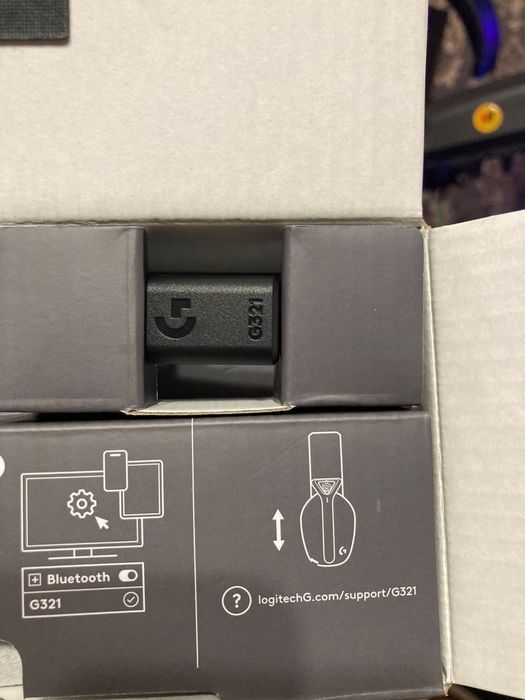 Продам наушники Logitech g321