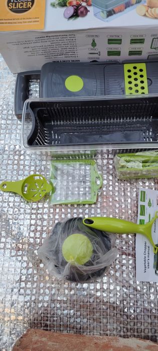 Răzătoare fructe și legume.