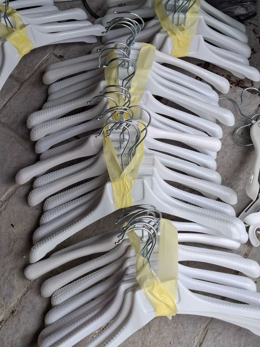 Закачалки за дрехи